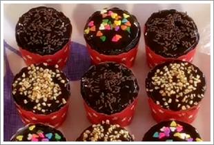 KEK COKLAT MAYONIS DENGAN KRIM COKLAT FUDGE