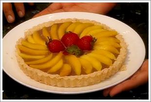 TART COKLAT BERKRIM DENGAN MANGGA